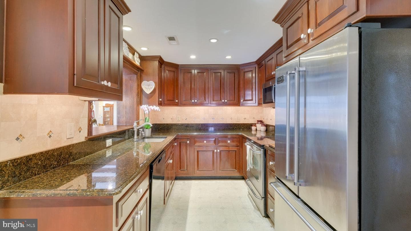 563 Pebble Hill Rd photo 18