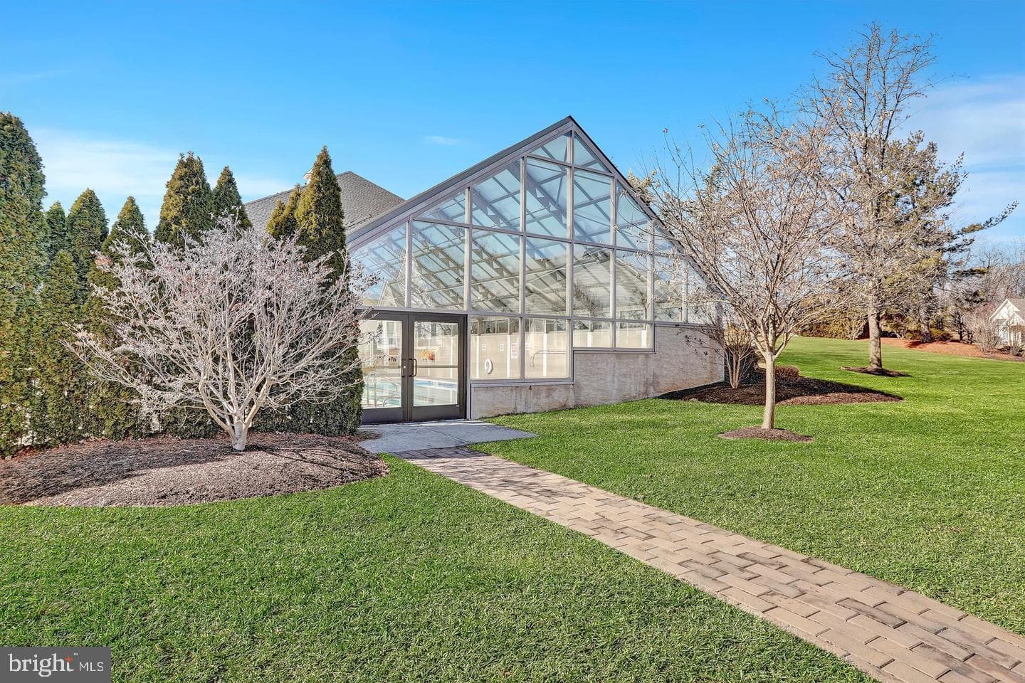 618 Bellflower Road photo 33