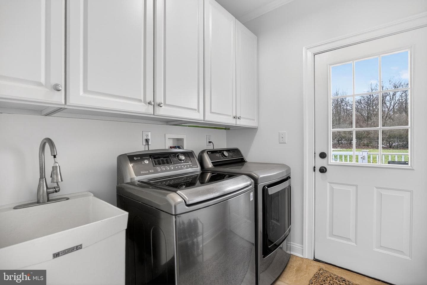 7 Alexander Way photo 28