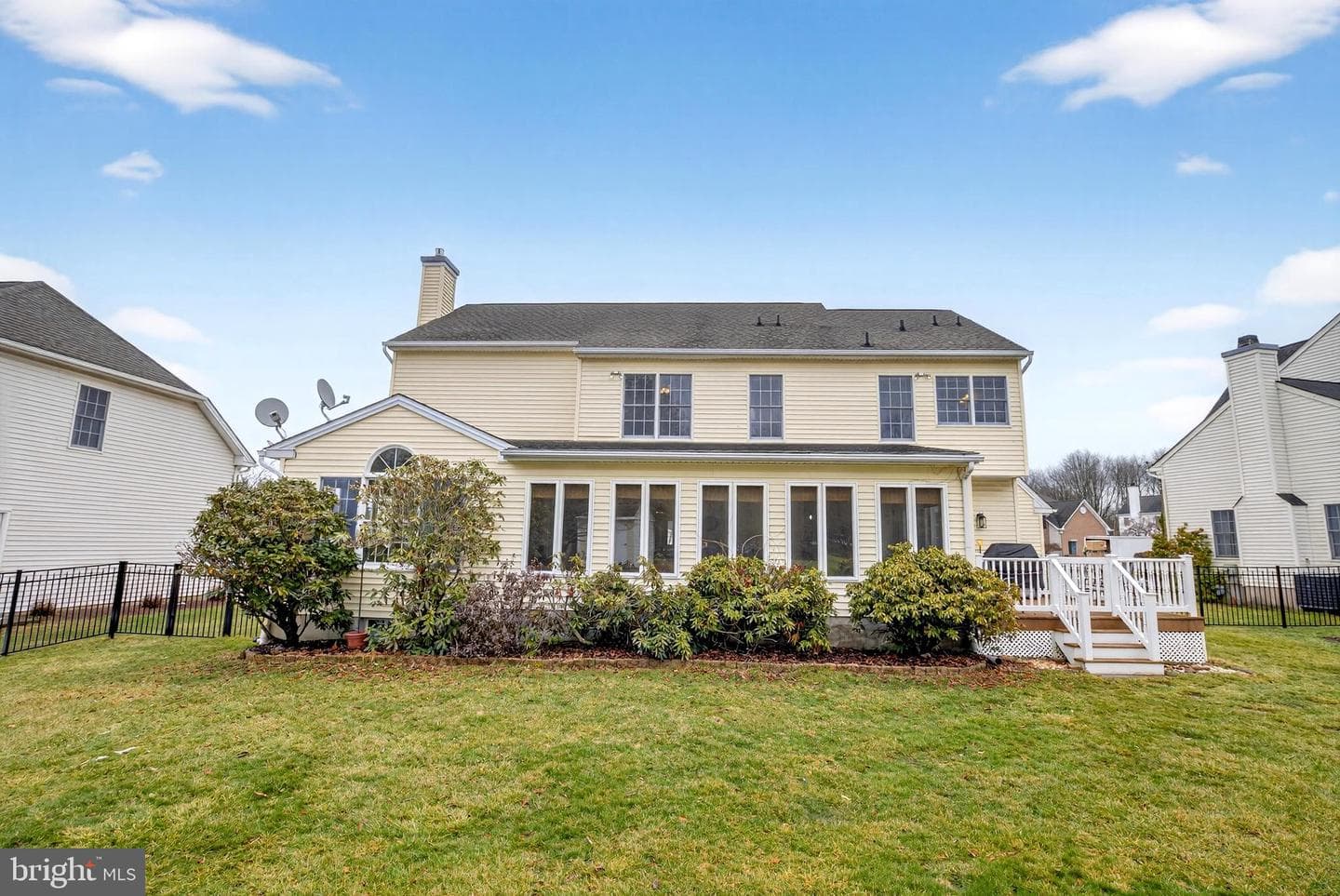7 Alexander Way photo 32