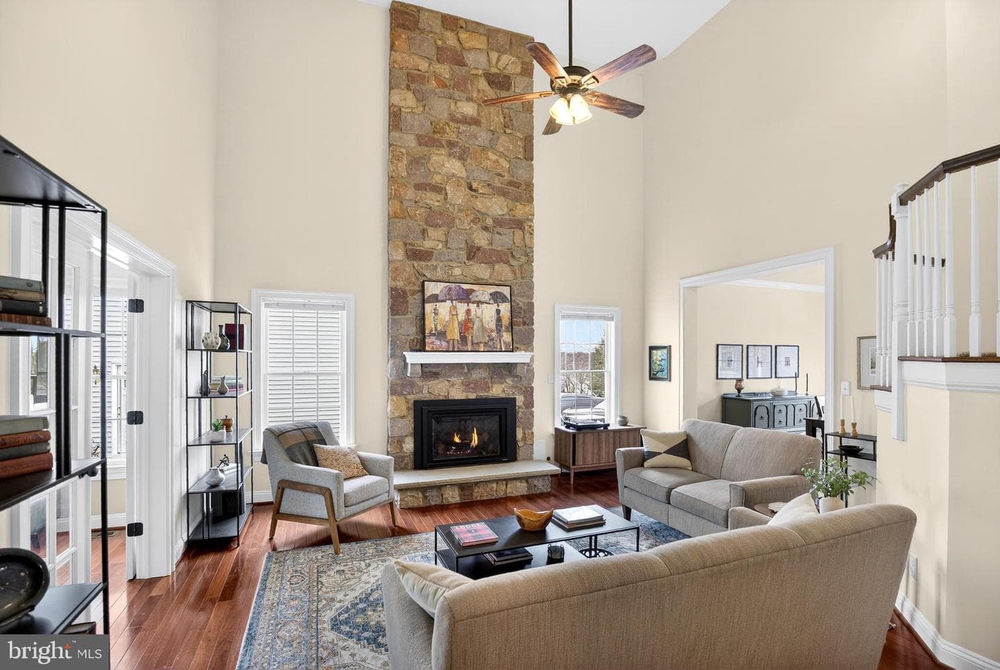 7 Alexander Way photo 4