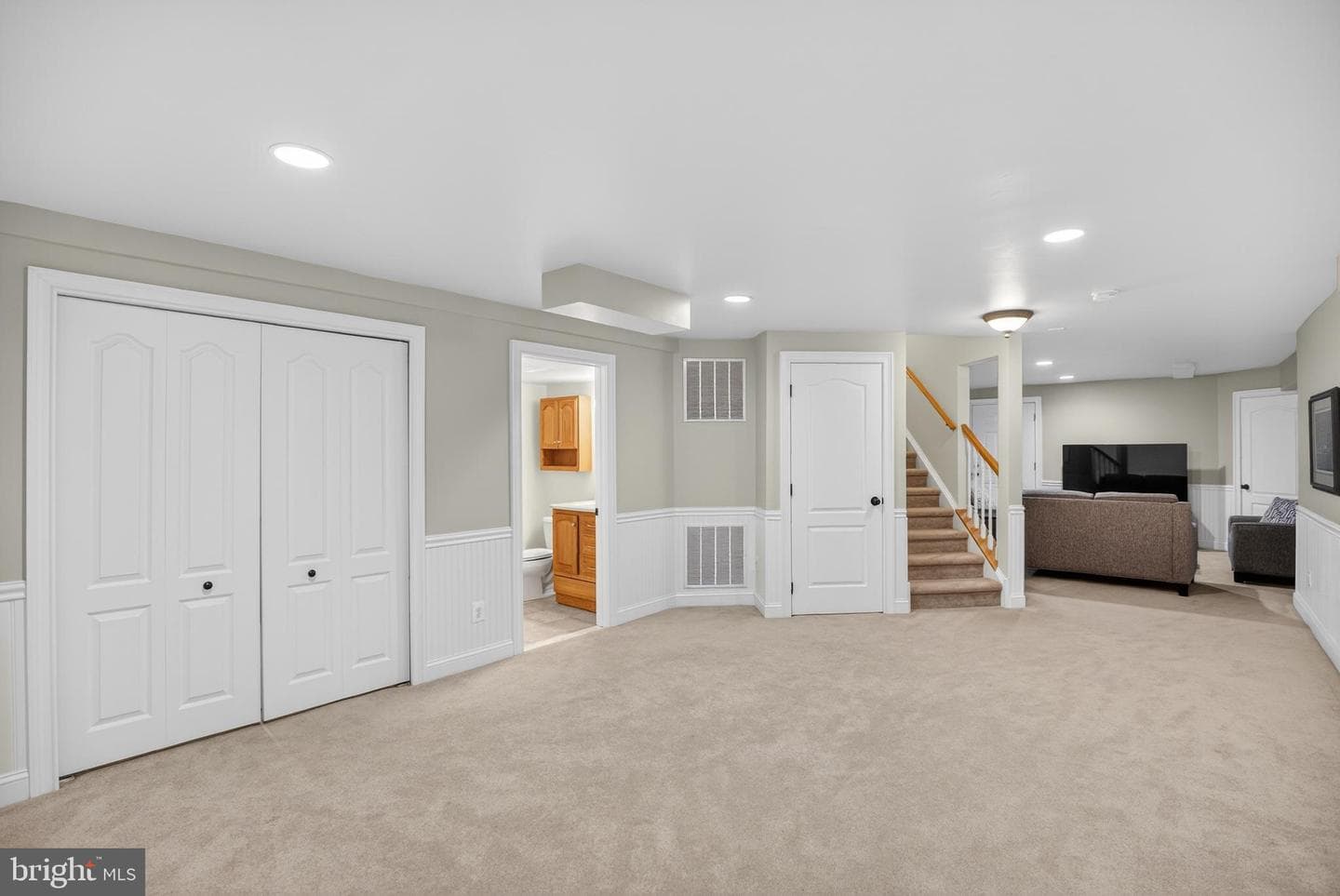 7 Alexander Way photo 46