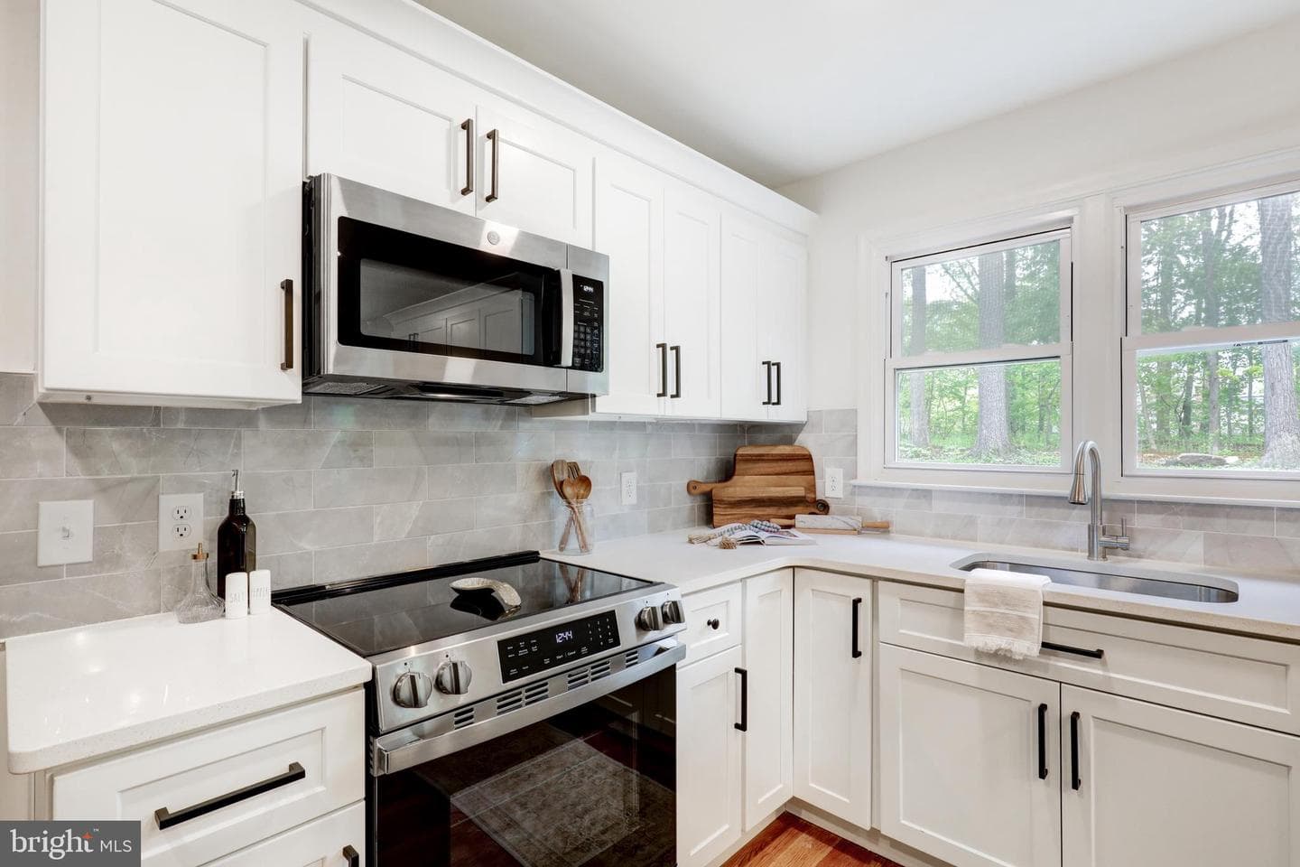 4928 Edgewood Road photo 9