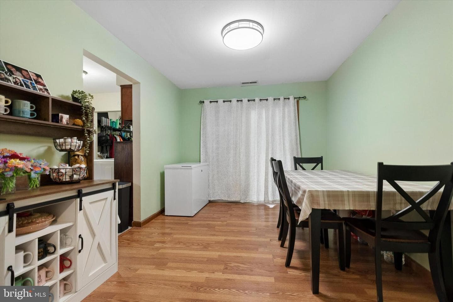 6 Pennington Lane photo 8