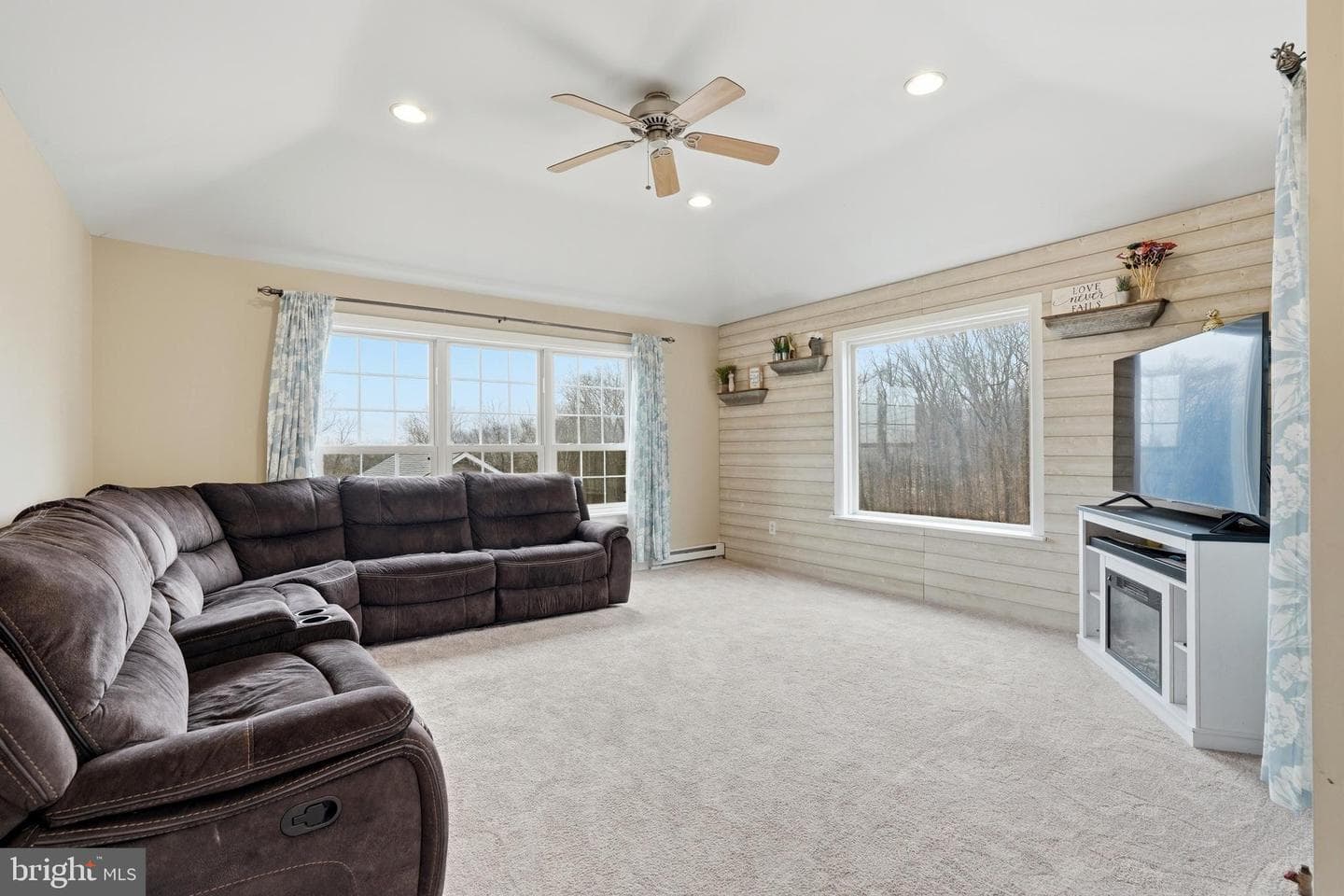 826 Bethlehem Pike photo 12