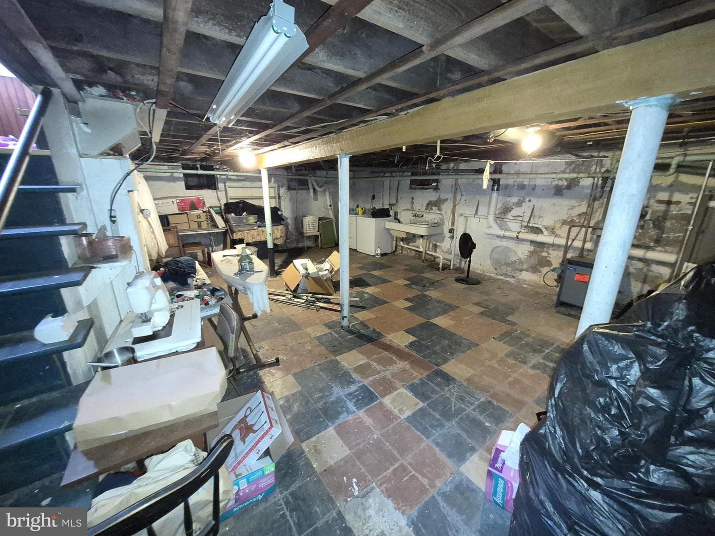 111 Taylor Street photo 19