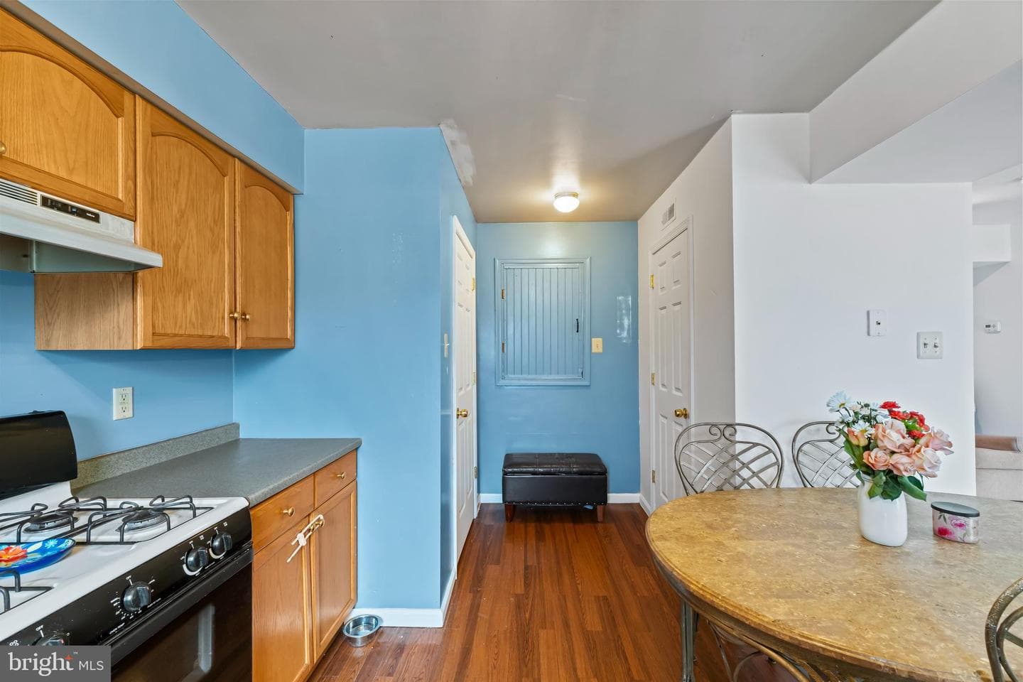 2426 Emerald Lane photo 6