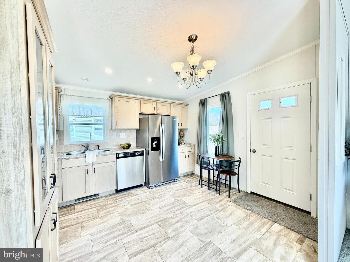 201 Johnson Drive photo 5