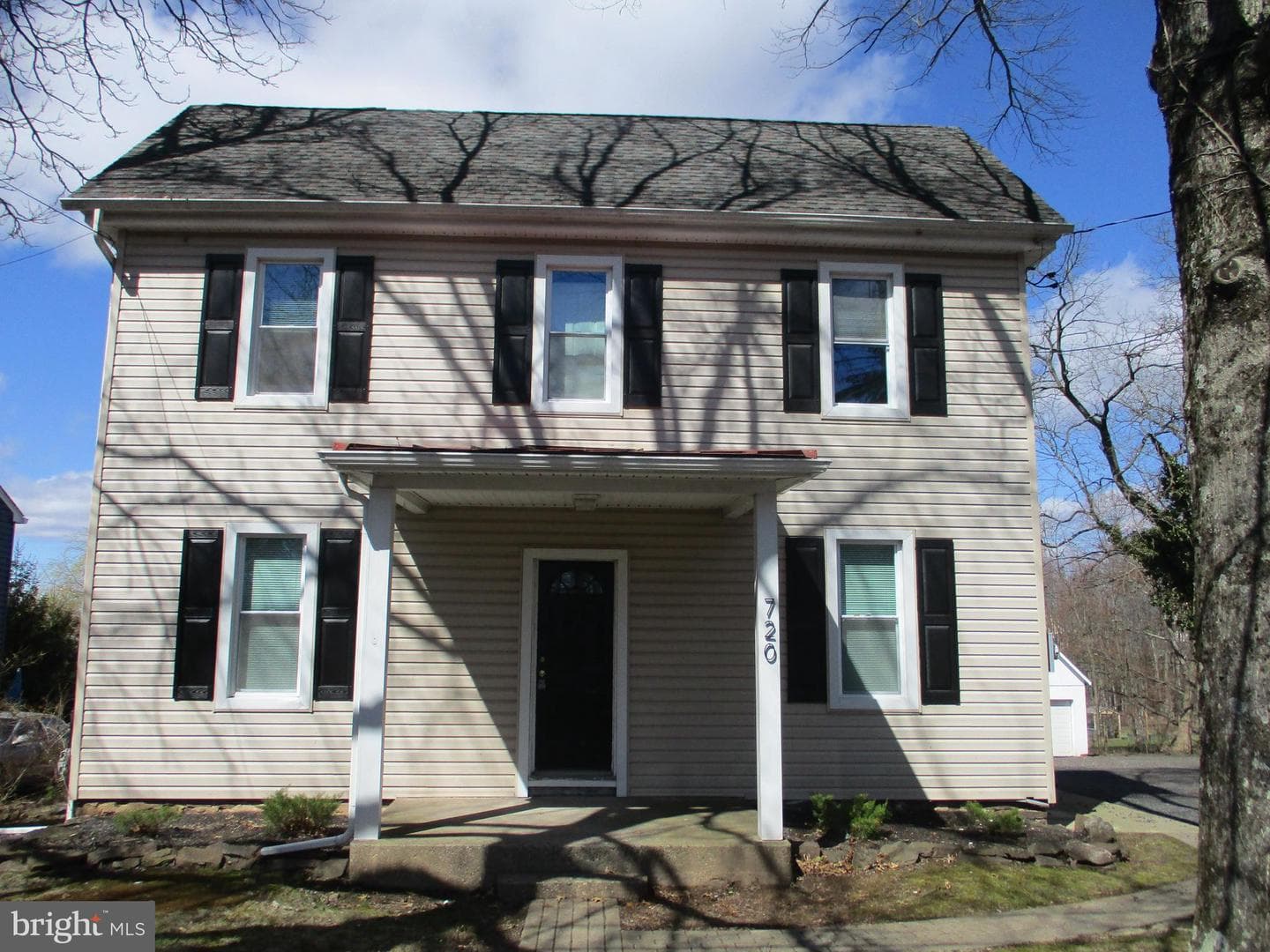 722 Hilltown Pike