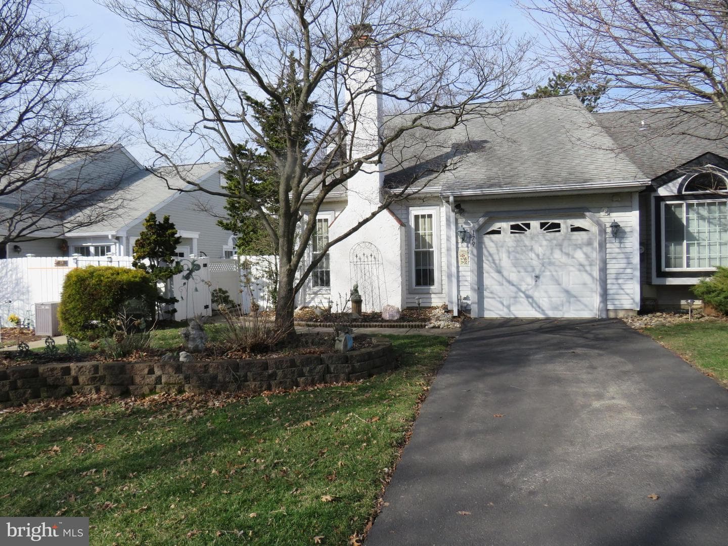 179 Raintree Court photo 3