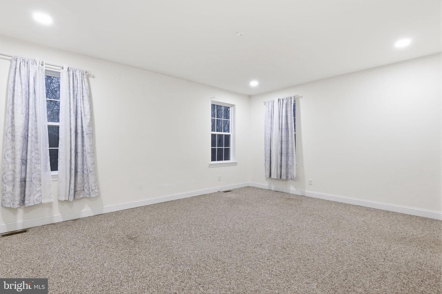 588 Almshouse Road photo 16