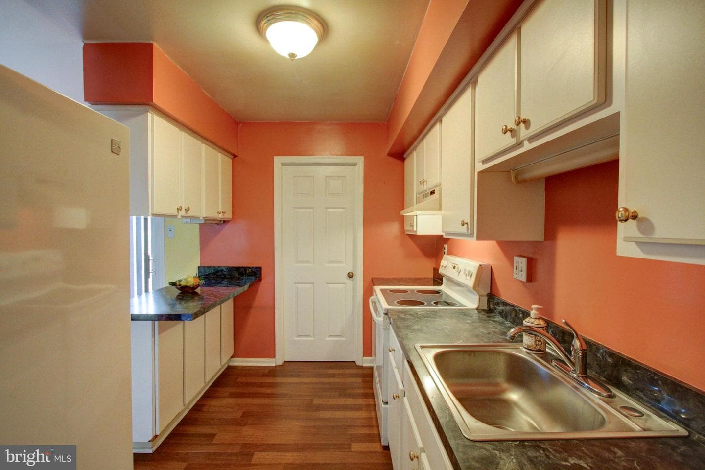 4124 Salford Court photo 11