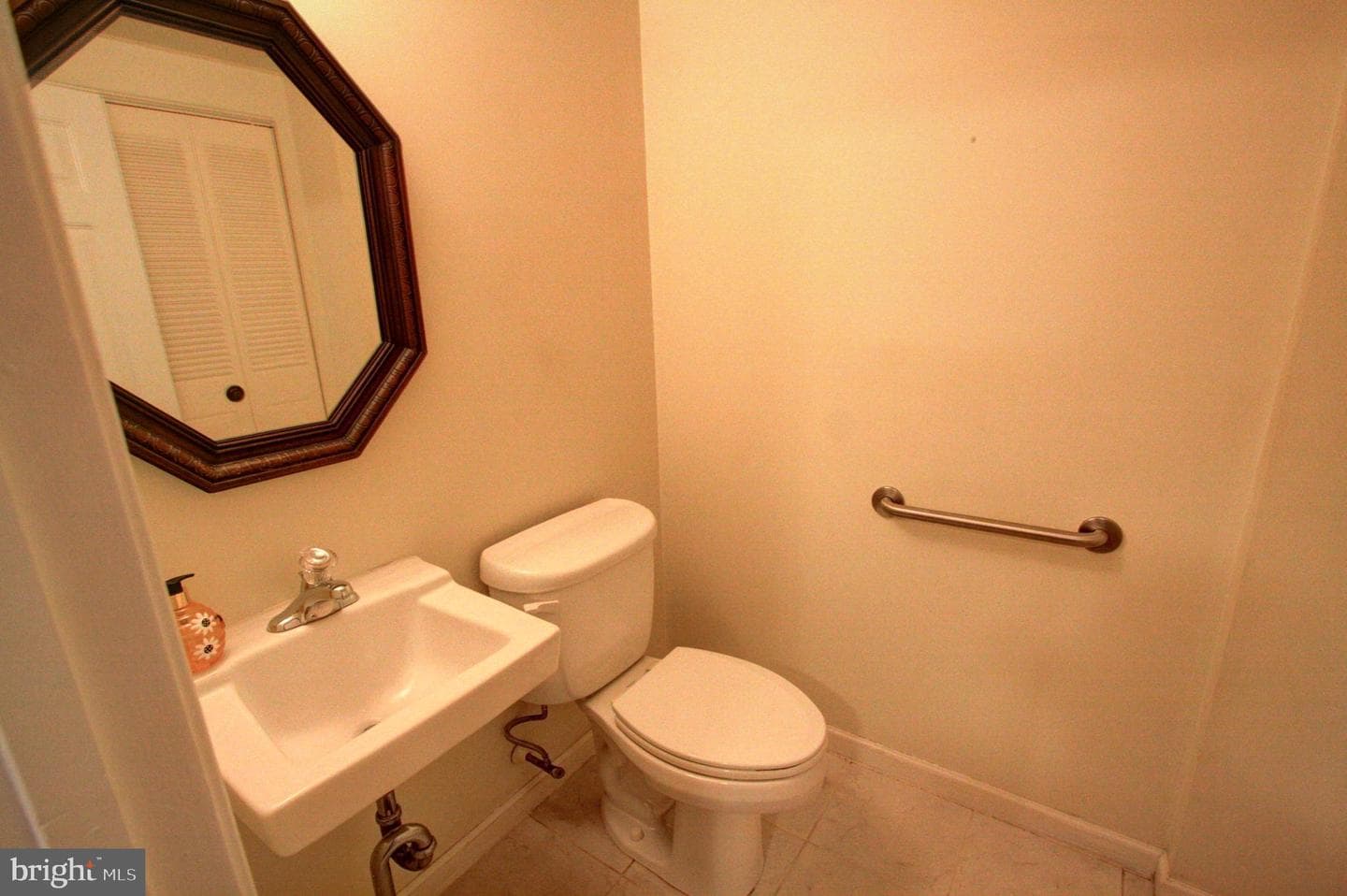 4124 Salford Court photo 13