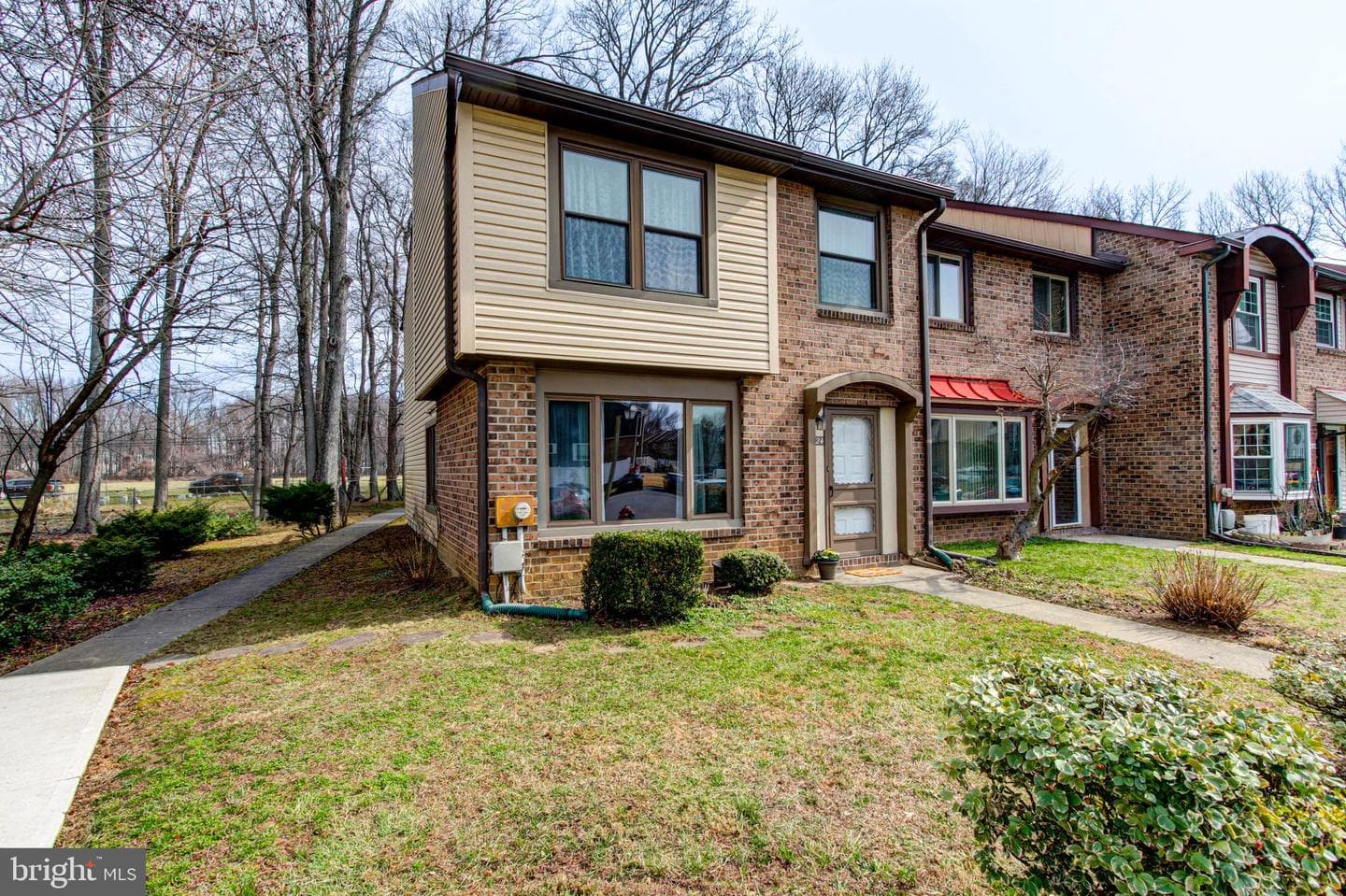 4124 Salford Court photo 2
