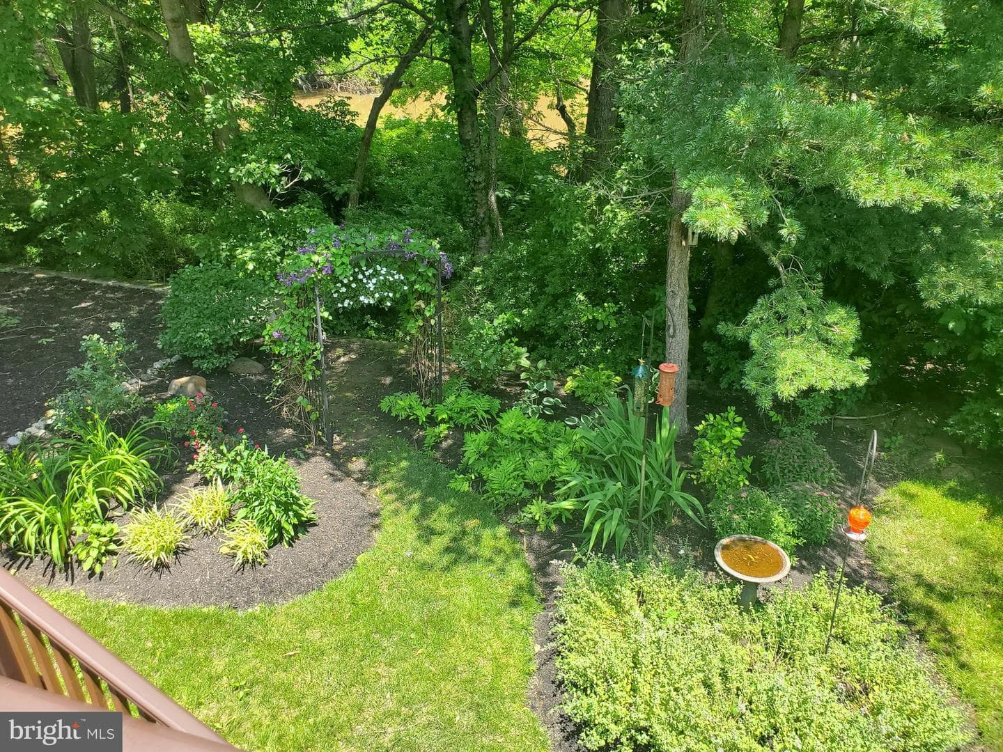 2145 Bromley Comn photo 2