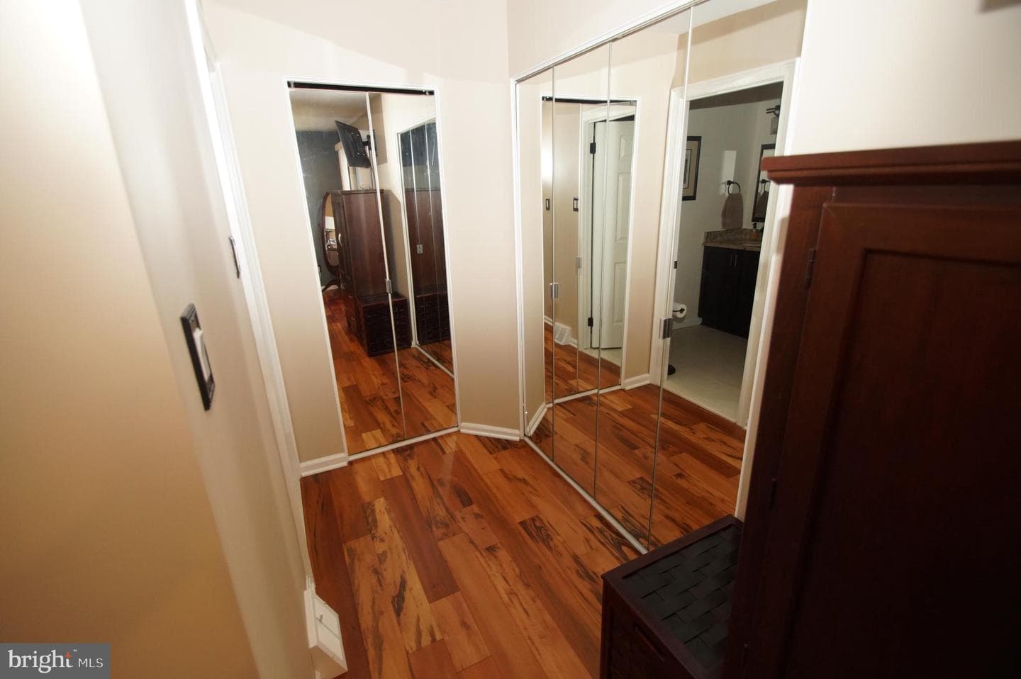 2145 Bromley Comn photo 24