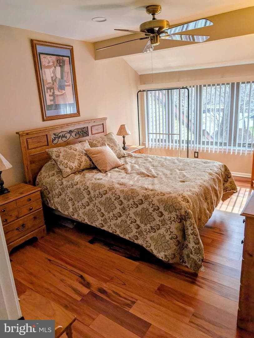 2145 Bromley Comn photo 32