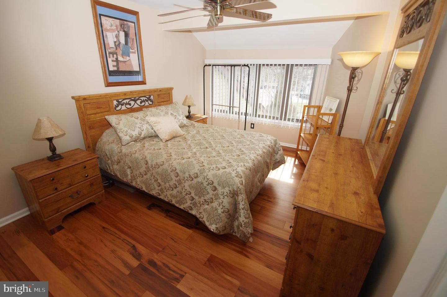 2145 Bromley Comn photo 33