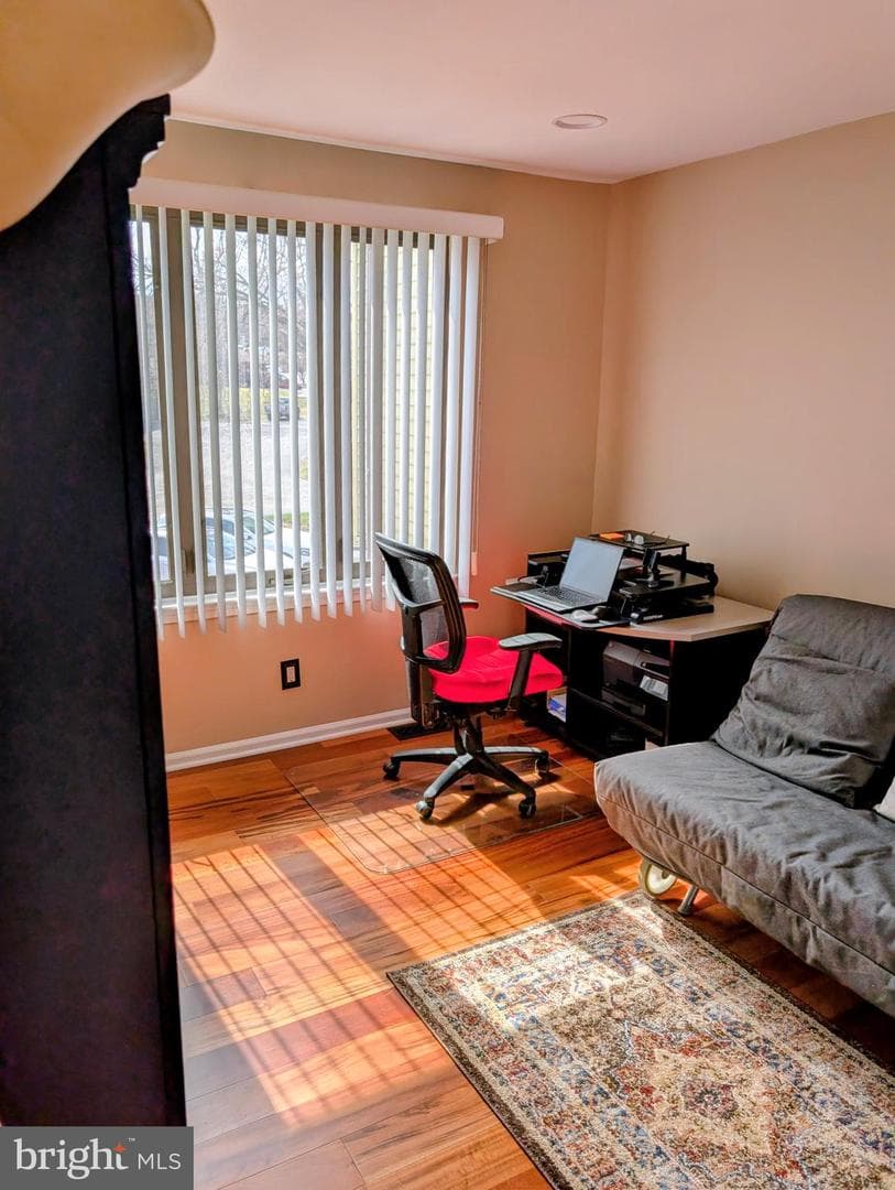 2145 Bromley Comn photo 34