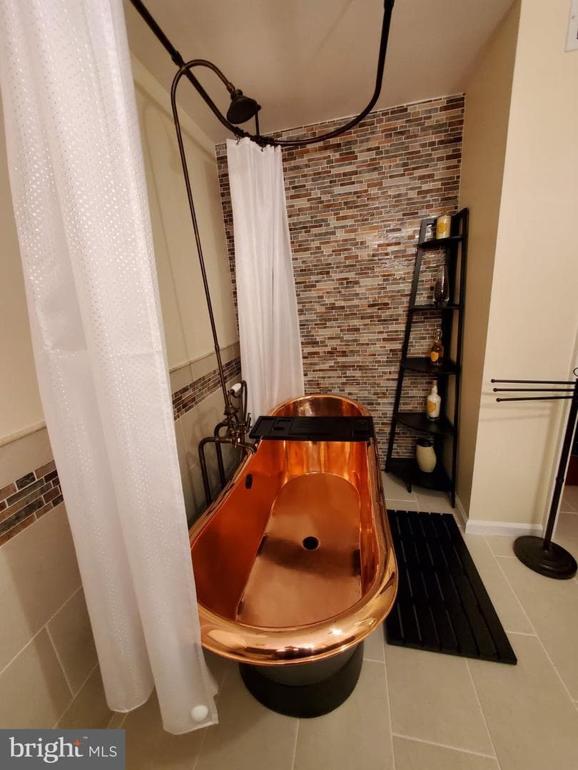 2145 Bromley Comn photo 52