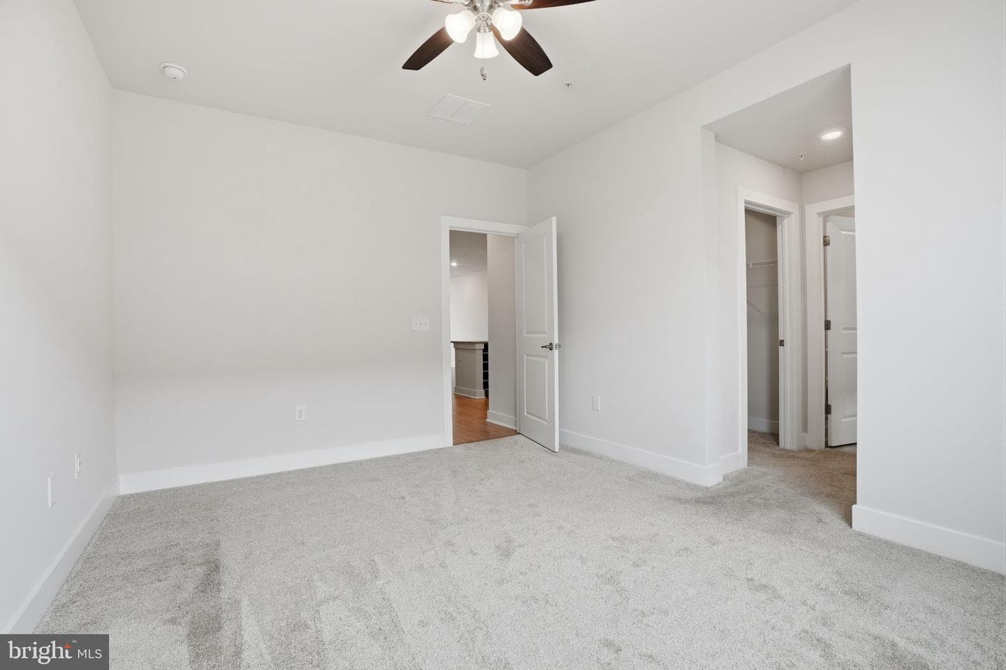 114 B King Street photo 10