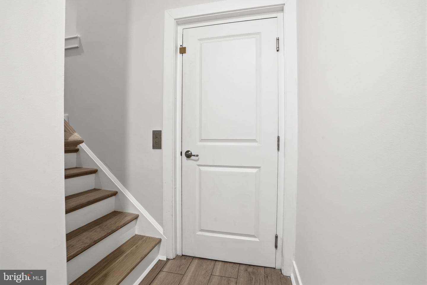 114 B King Street photo 2