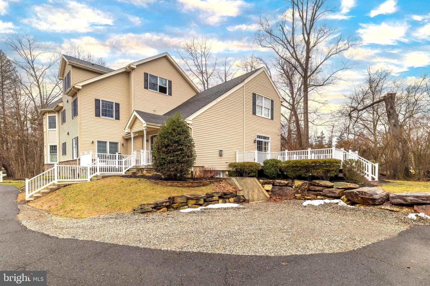 629 S Bellevue Avenue #b photo 32