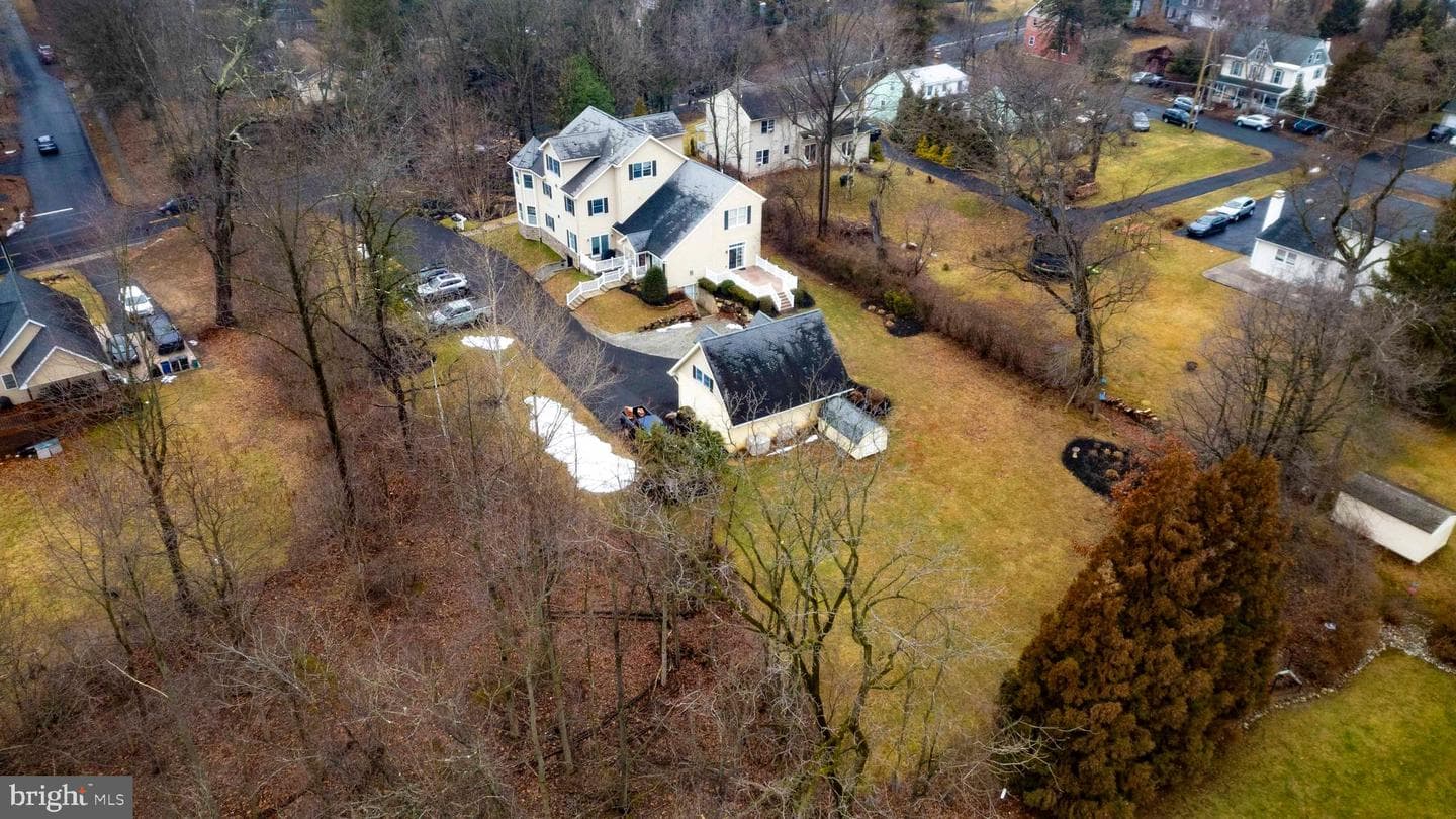 629 S Bellevue Avenue #b photo 44