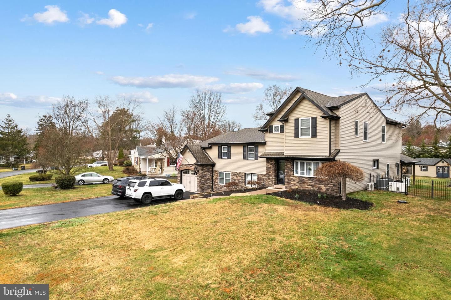 165 Valley Drive photo 41