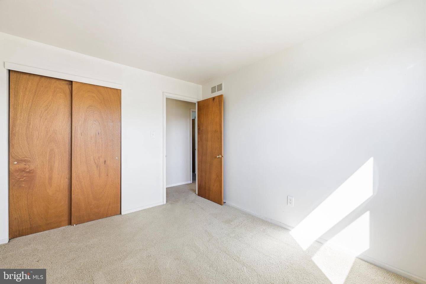 11 Maplewood Drive photo 30