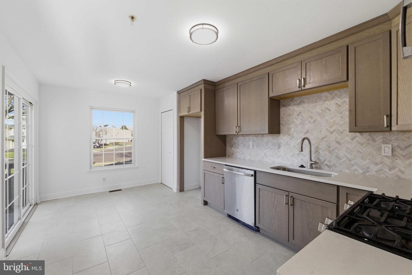 104 Shannon Court photo 13