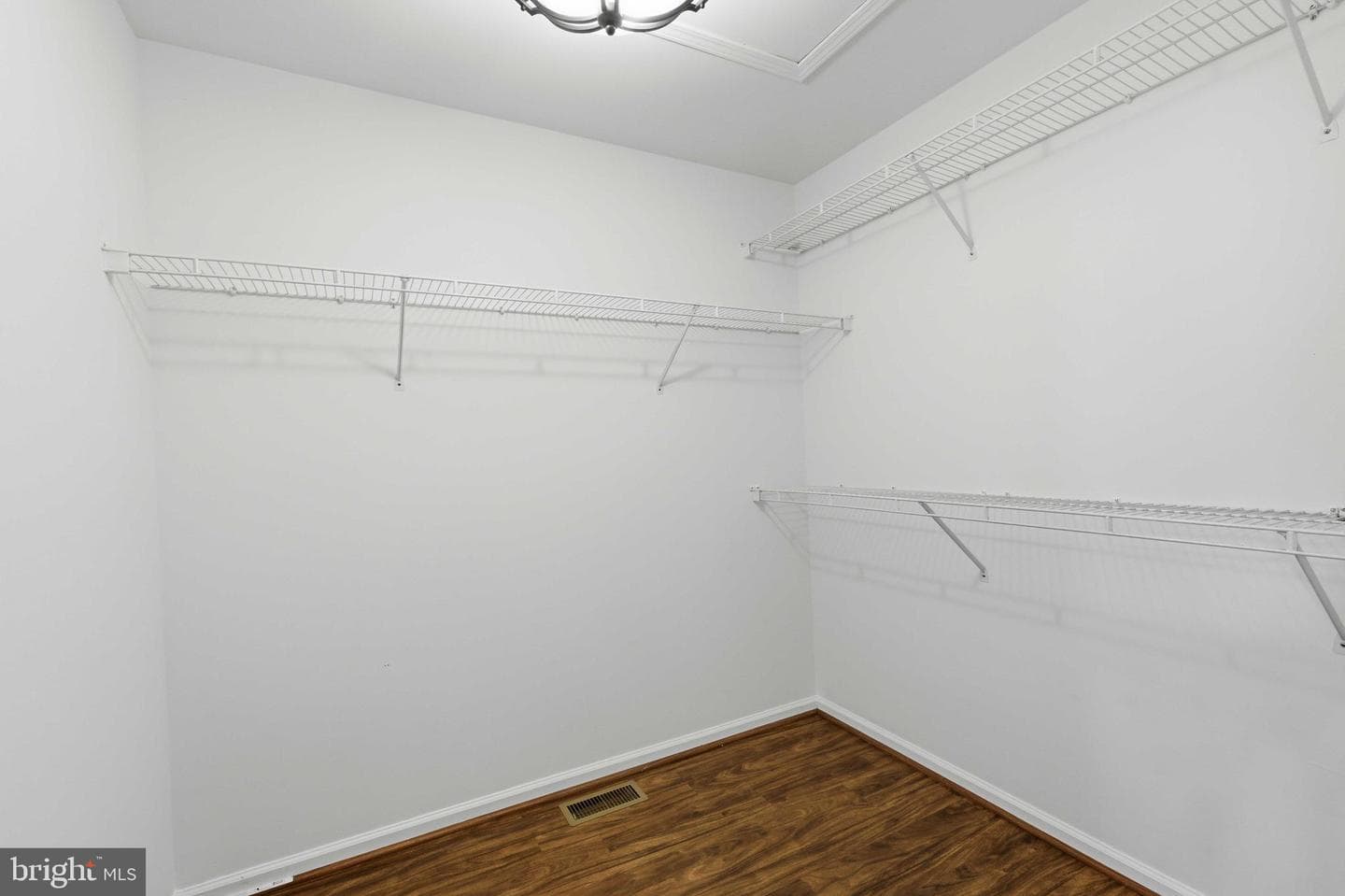 104 Shannon Court photo 27
