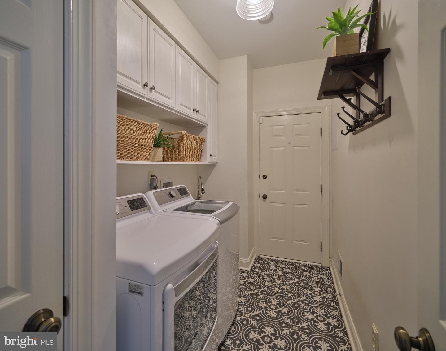 1052 S Kimbles Road photo 30
