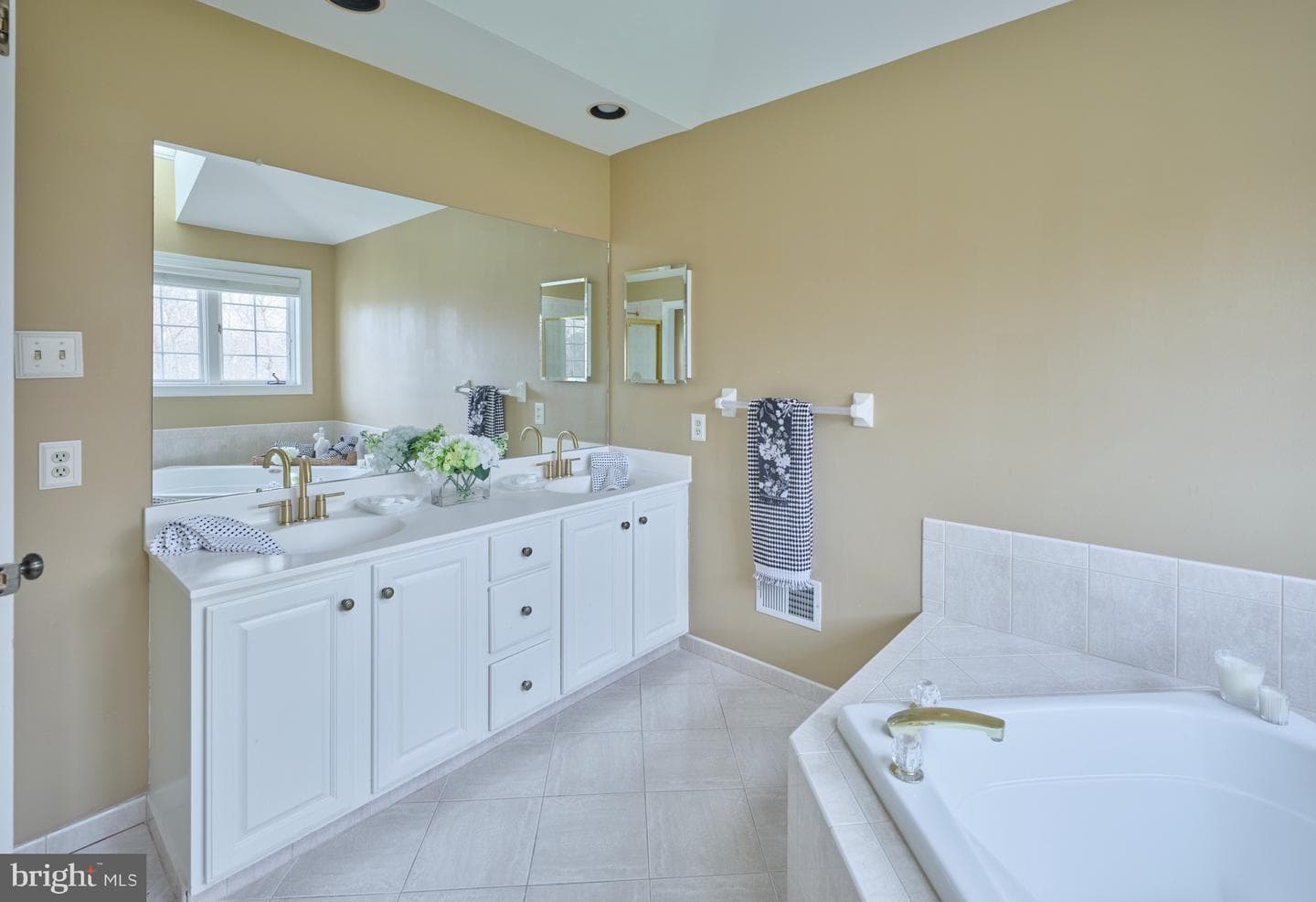 1052 S Kimbles Road photo 37