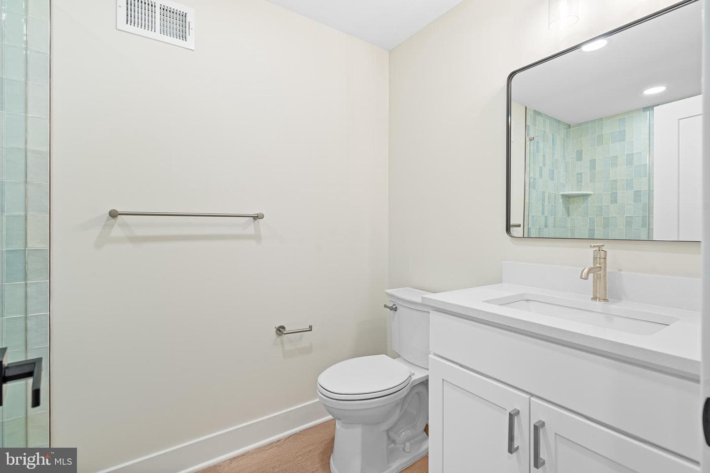 113 Thornton Lane photo 28