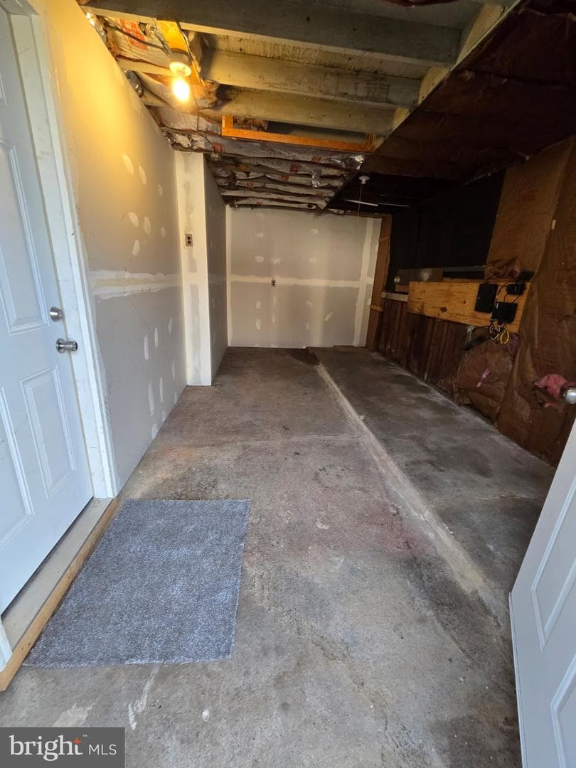 820 Auburn Road photo 28
