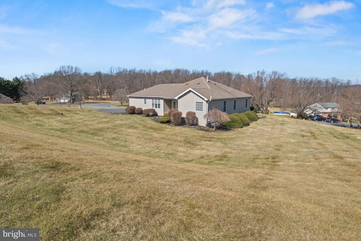 1525 Gateway Drive photo 36