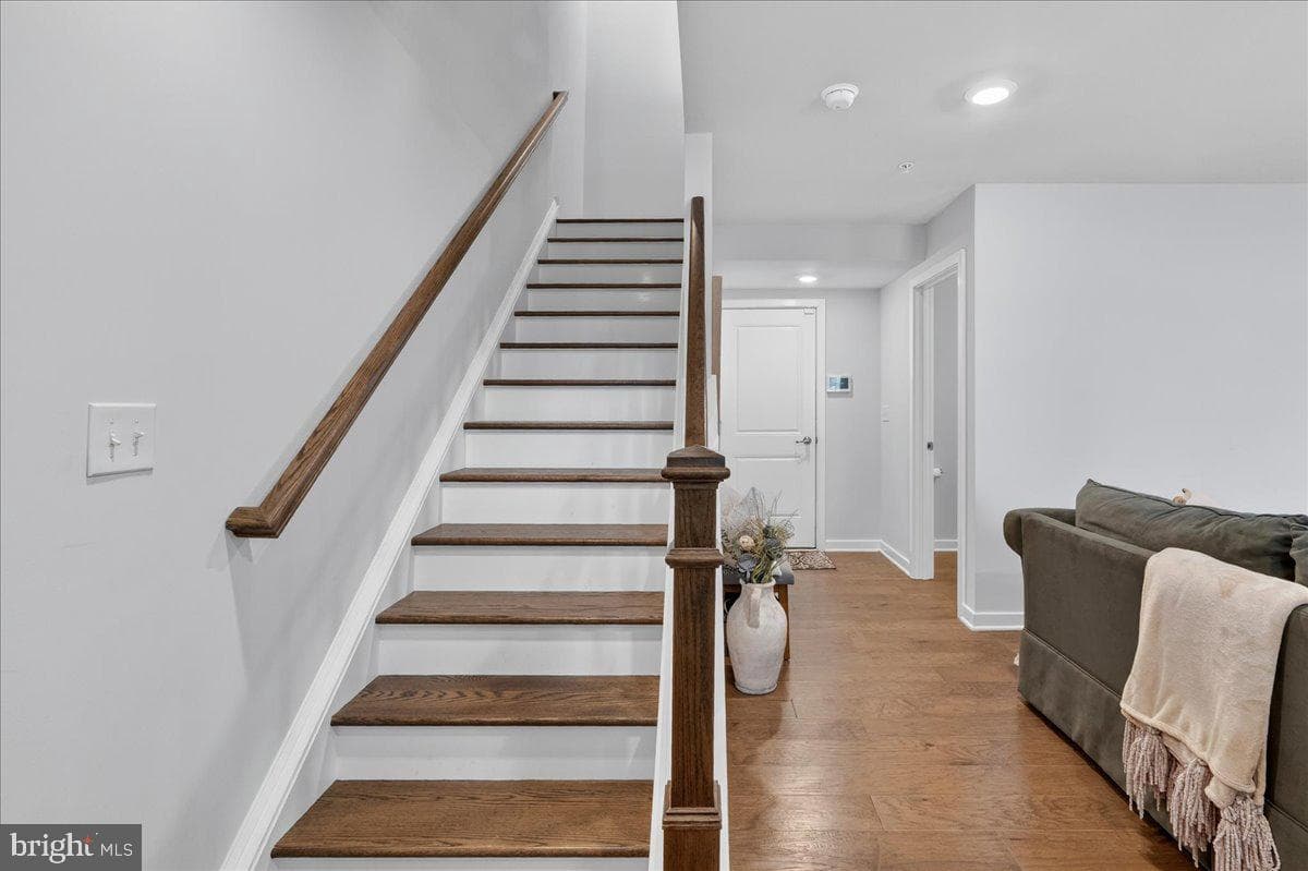 5121 Franklin Circle photo 10