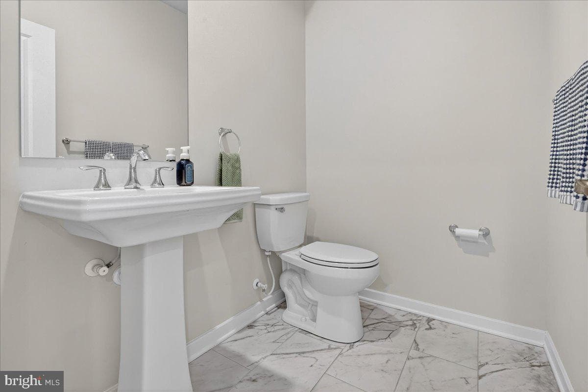 5121 Franklin Circle photo 24