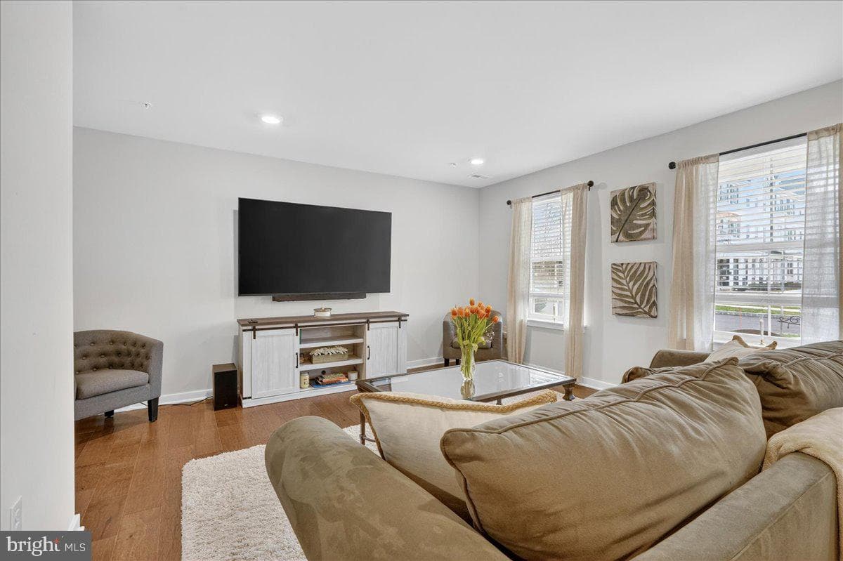 5121 Franklin Circle photo 5
