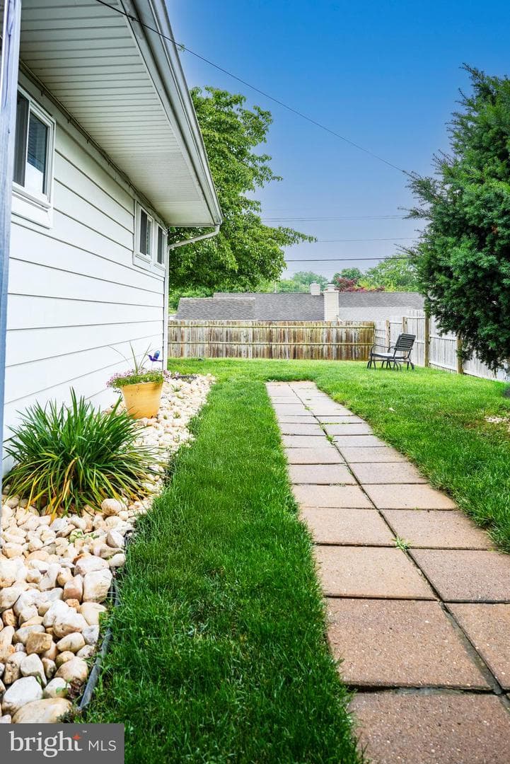 604 Trenton Road photo 9
