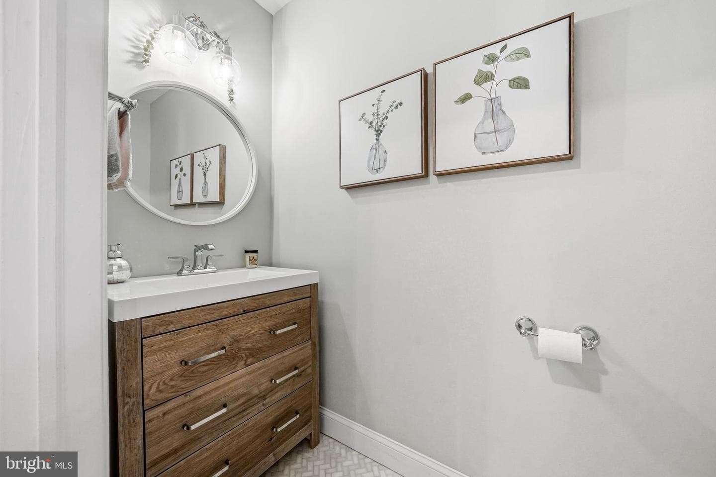 4179 Miladies Ln photo 8