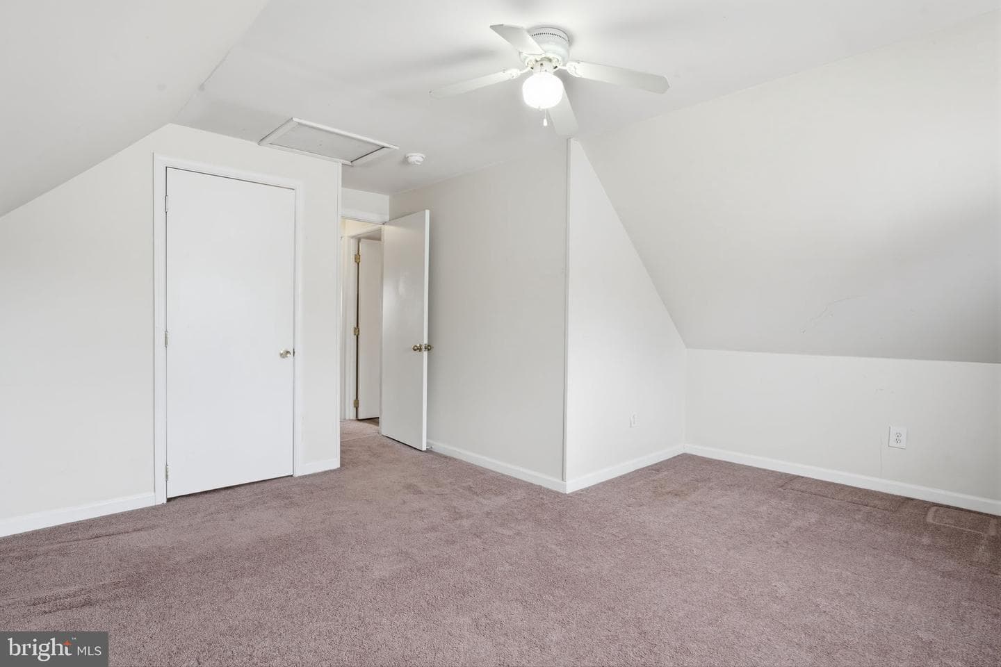 52 Inland Road photo 19