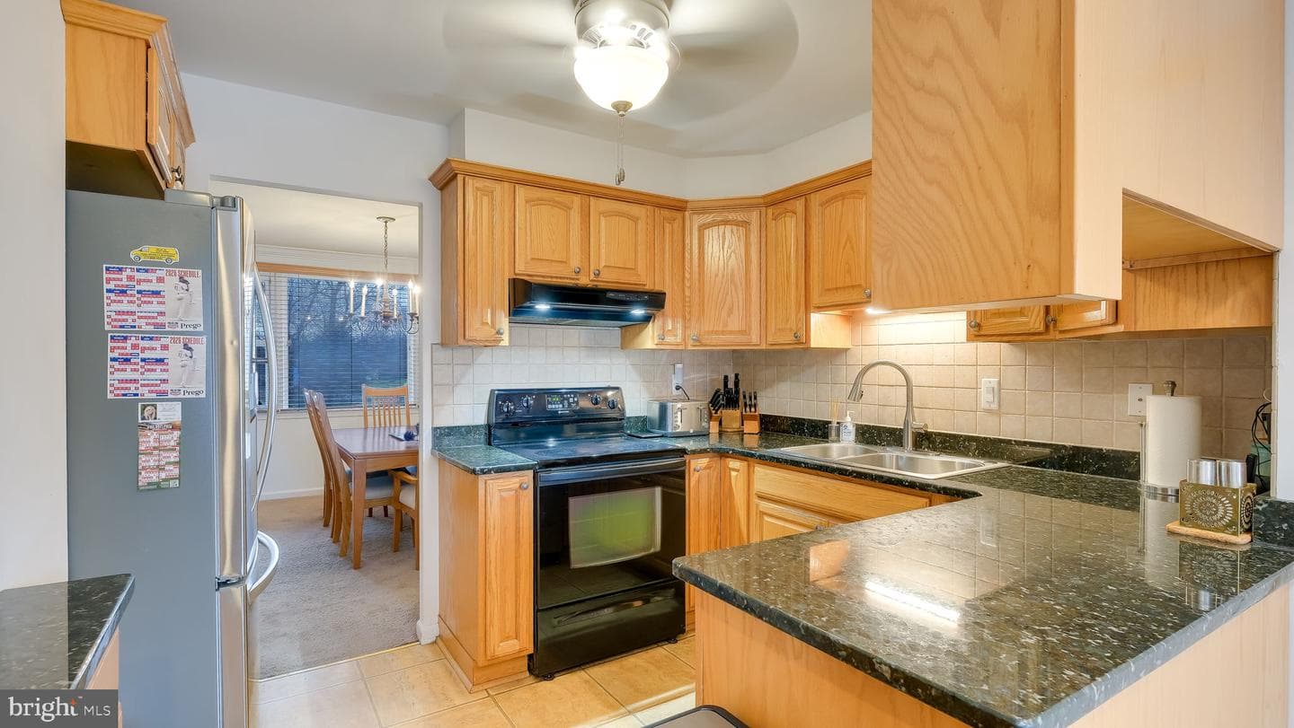79 W Buttonwood Dr photo 17