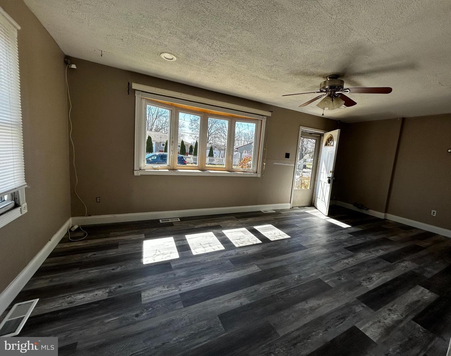 901 Spencer Drive photo 4