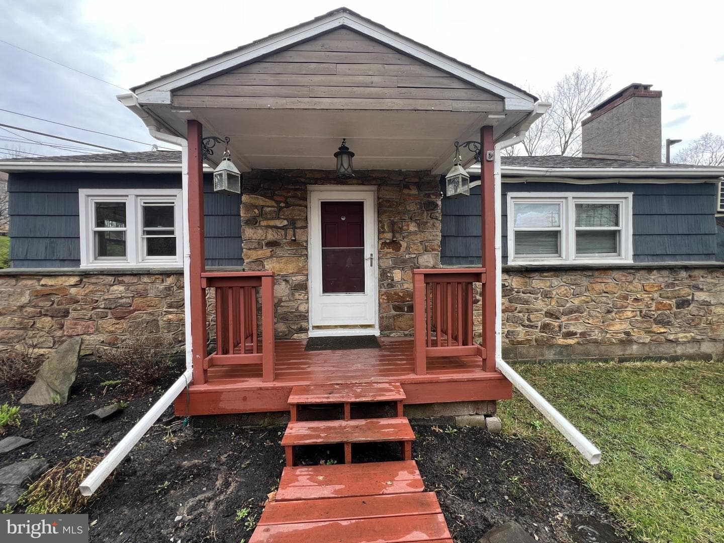 30 Duane Road photo 2