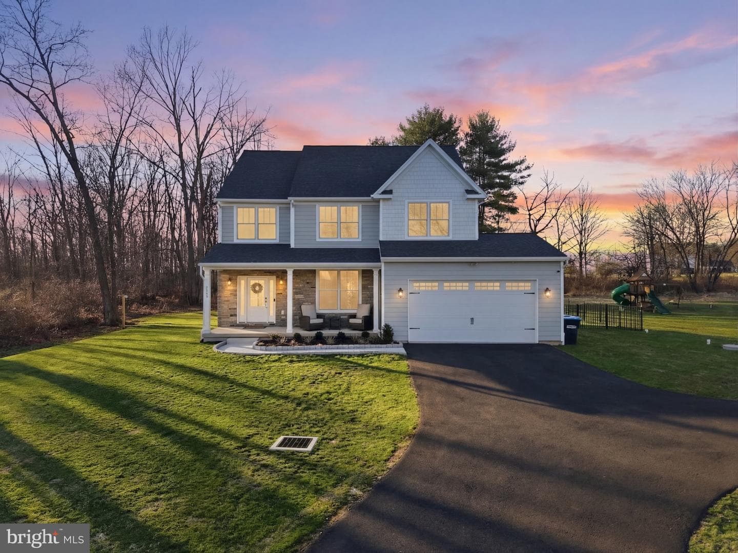 2408 Diamond Street photo 3