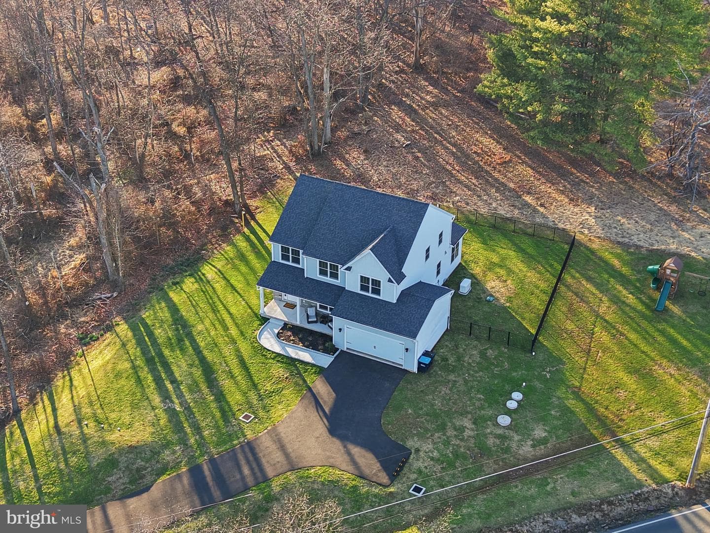 2408 Diamond Street photo 52