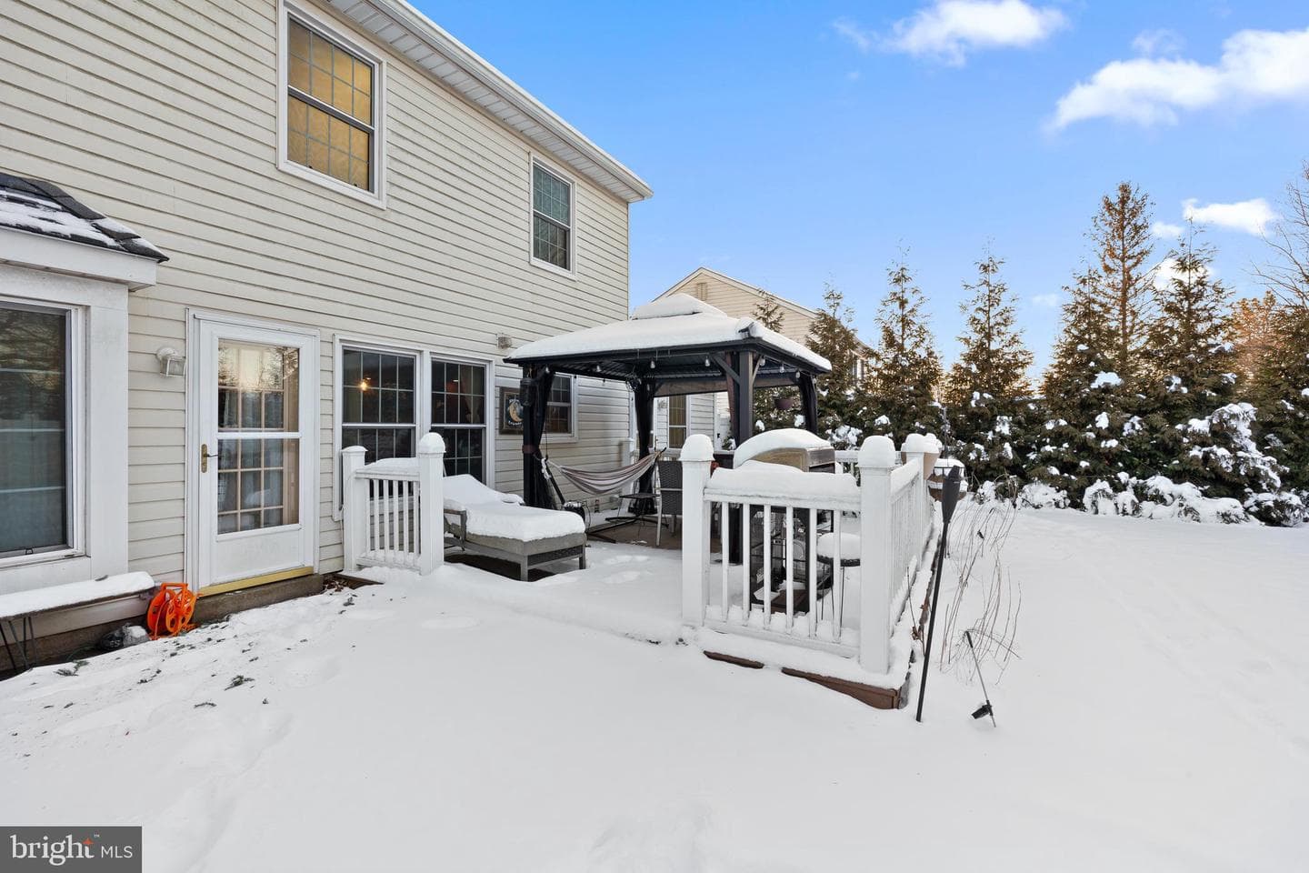 104 Sacramento Drive photo 32