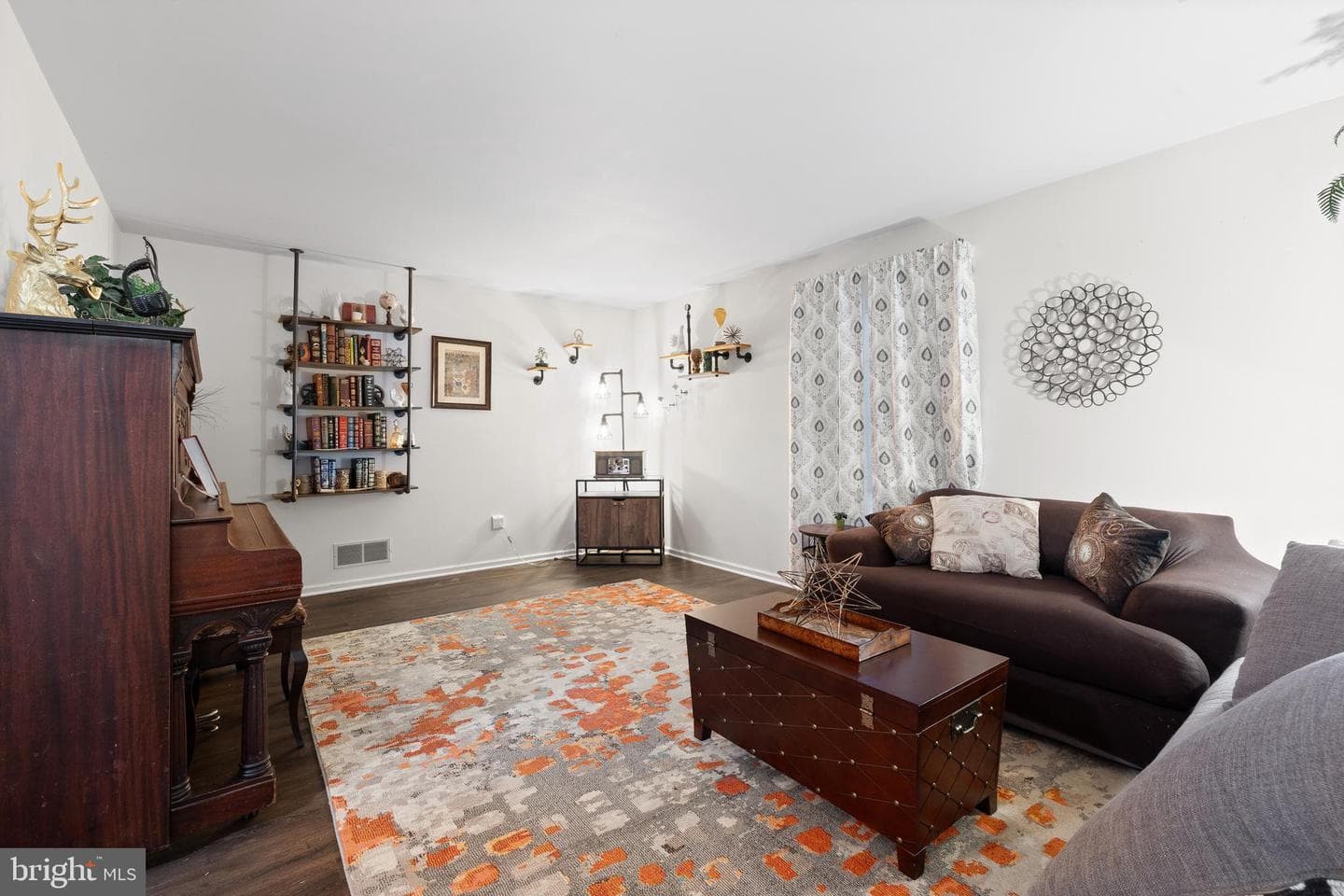 104 Sacramento Drive photo 5